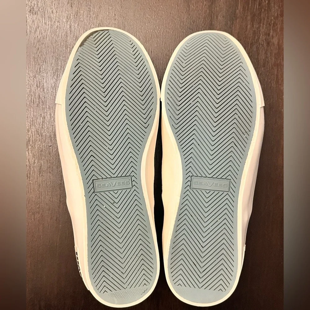 SeaVees Baja Slip-On Platform